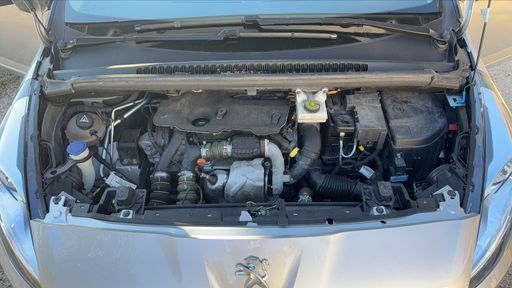 Peugeot 5008 1.6 HDi 115 - Active 7pl – 2014 – 109754 km – Diesel – Boîte Manuelle — photo 31