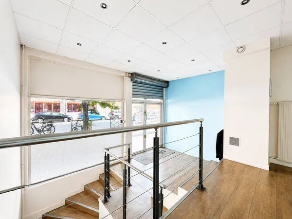 Bureaux 186 m²