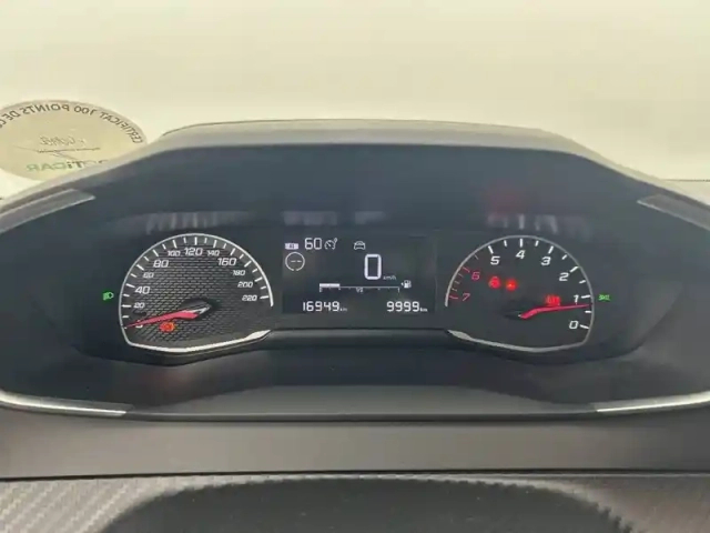 Peugeot 208 puretech 75 s&amp;s bvm5 — photo 10