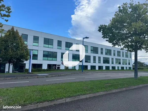 Bureaux 270 m²