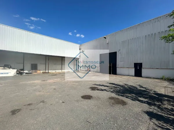 Local d'activité 1020 m²