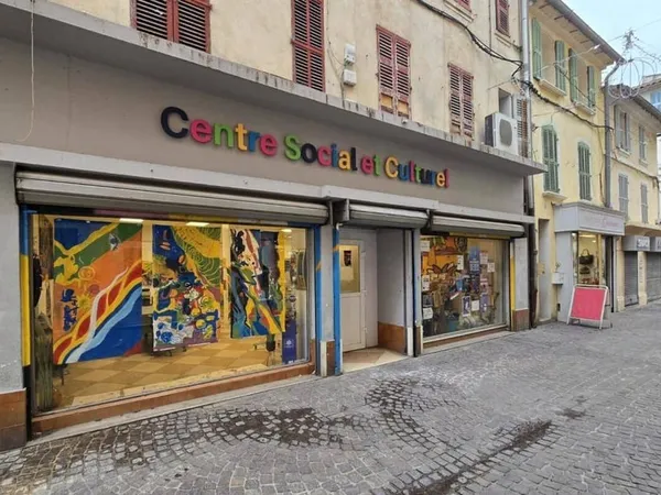 Boutique 2 pièces 188 m²