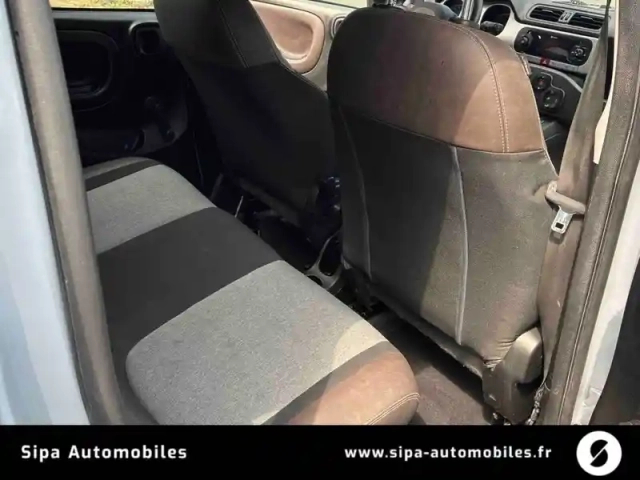 Fiat Panda 0.9 85 ch twinair s/s 4x4 — photo 31