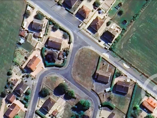 Terrain 761 m²
