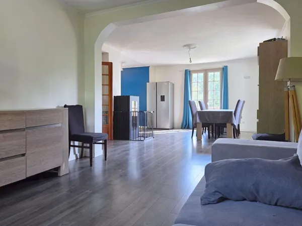 Maison familiale 5 chambres avec T2 indépendant