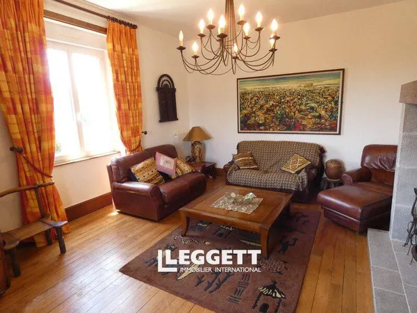 Maison 12 pièces 286 m²