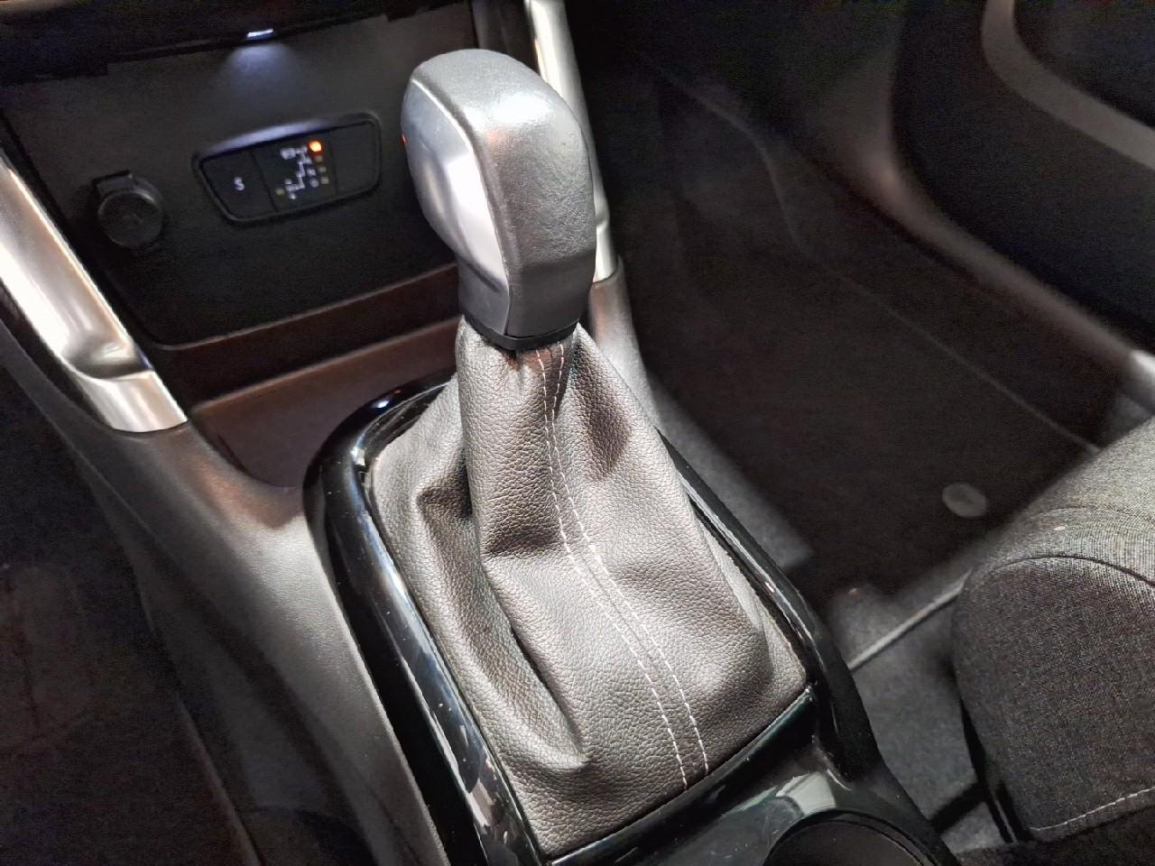 Citroën C3 Aircross puretech 130 s&s eat6 shine pack — photo 17