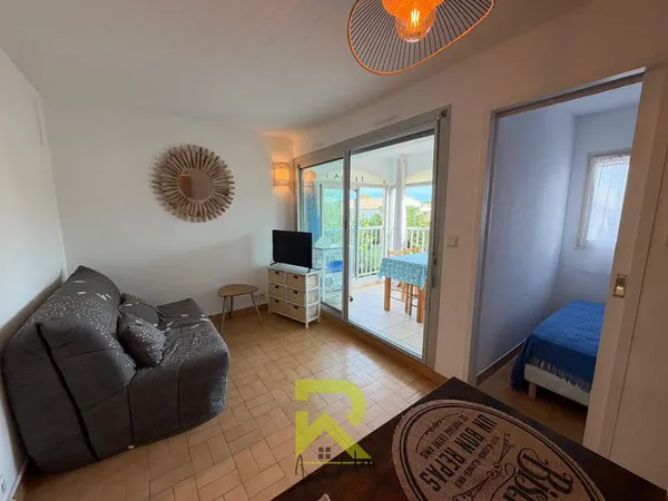 CAP D'AGDE RICHELIEU T2 CABINE AVEC PARKING PROCHE PLAGE