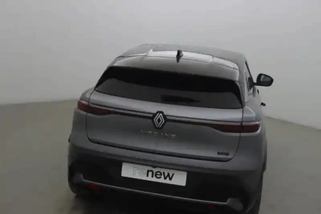 Renault Megane e-tech 220 ch autonomie confort gsr2 — photo 7