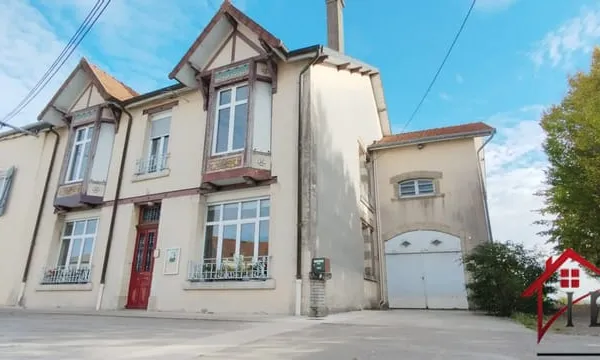 Maison d'artiste, dix pièces, 330 mètres carrés
