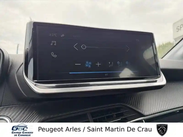 Peugeot 208 puretech 100 s&amp;s bvm6 — photo 18