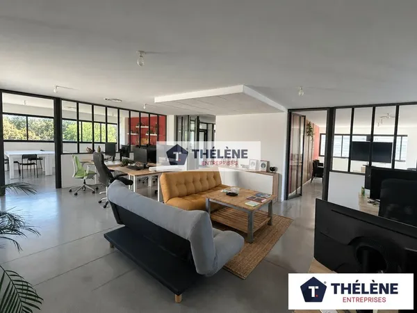 Local professionnel 186 m²