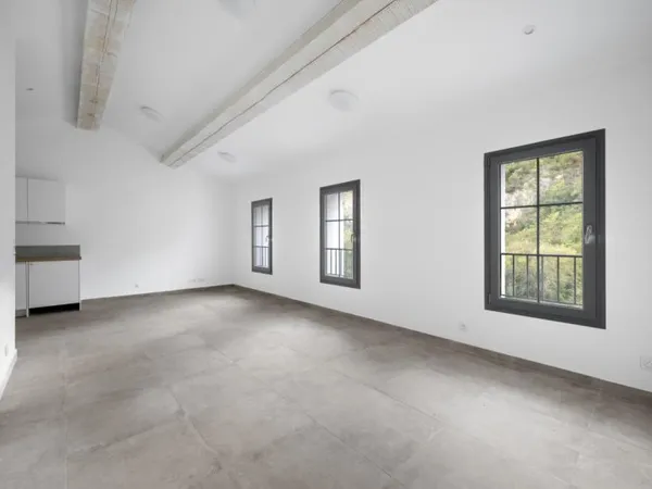 À vendre – Bel appartement rénové à Tourrette-Levens