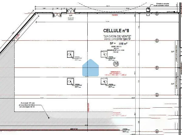 Local 998 m²