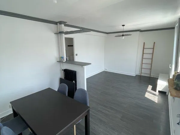 Appartement 60m2 Petit Paris