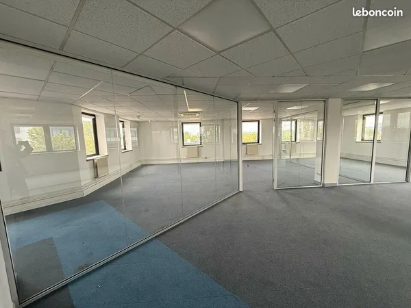 Bureaux 420 m² SAINT-DENIS