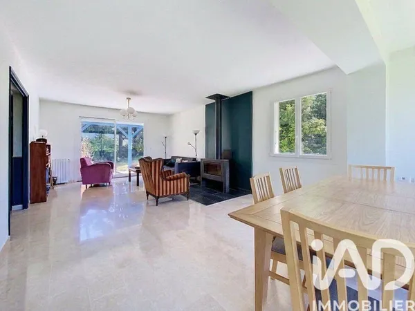 Maison 6 pièces 145 m²