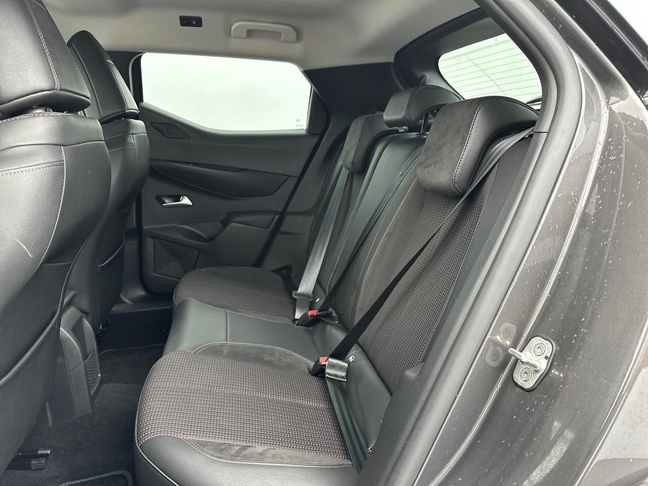 Ds Ds 3 crossback puretech 130 eat8 performance line+ — photo 13
