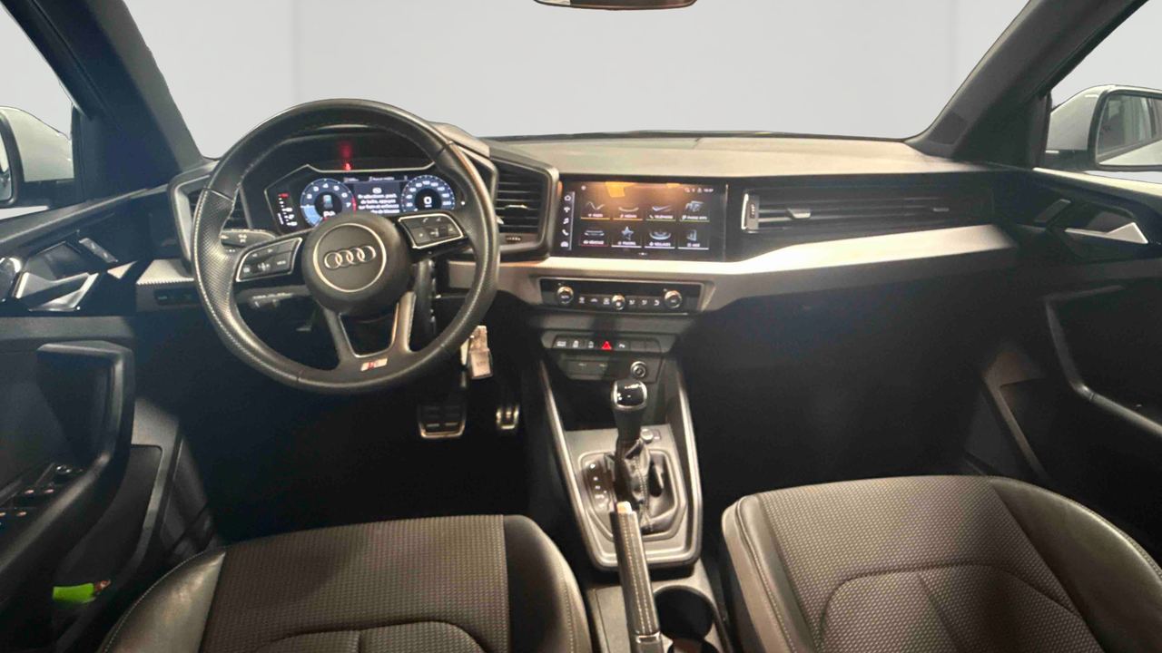 Audi A1 Sportback 30 TFSI 116 ch S tronic 7 — photo 9