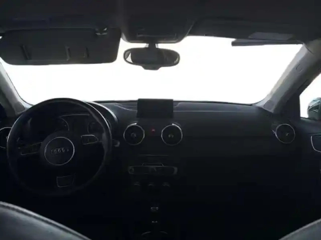 Audi A1 1.0 tfsi ultra 95 s tronic 7 ambition luxe — photo 8