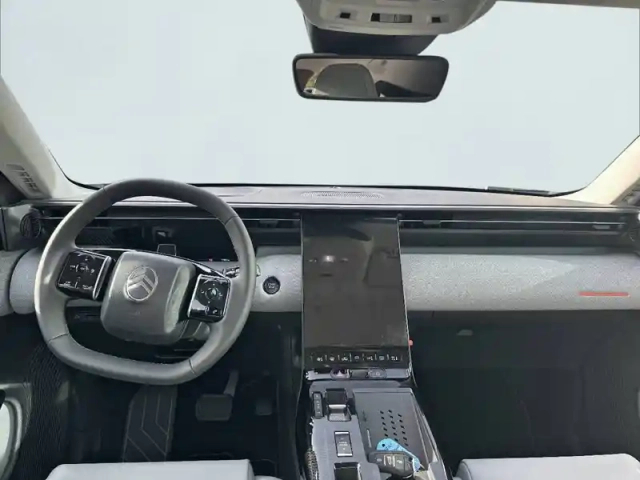 Citroën C5 Aircross hybride 145 e-dcs6 — photo 8