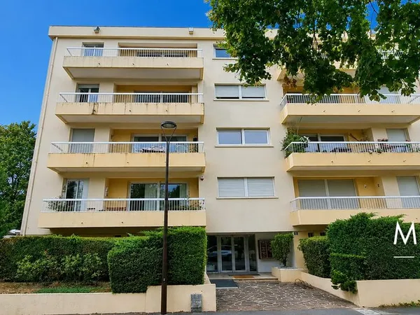 Appartement 4 pièces 93 m²