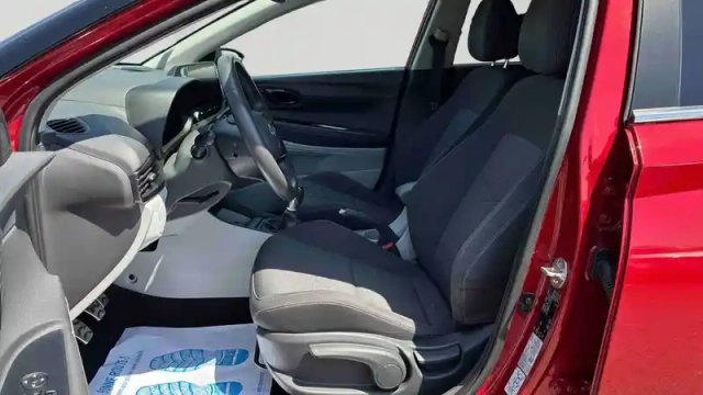 Hyundai Bayon 1.0 t-gdi 100 hybrid 48v — photo 11