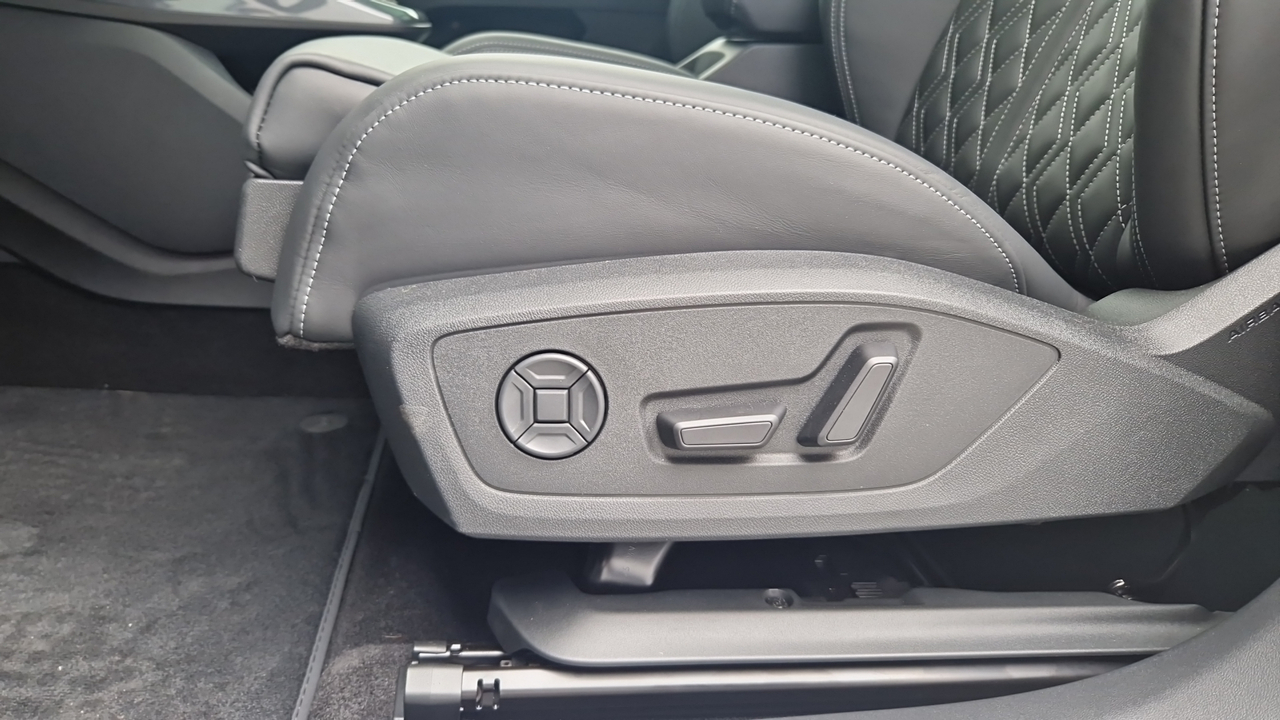 Audi Q4 e-tron Sportback 55 340 ch 82 kWh quattro — photo 36