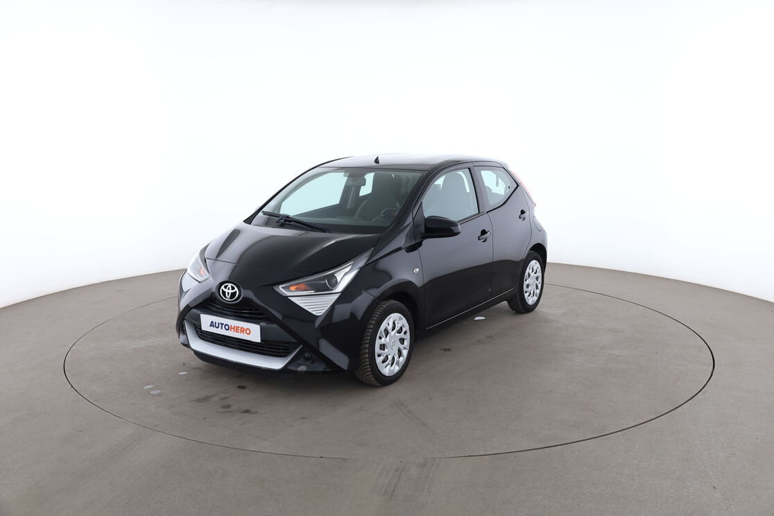 Toyota Aygo 1.0 VVT-i X-Play — photo 1
