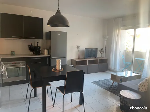 T2 avec clim + balcon - Castellane