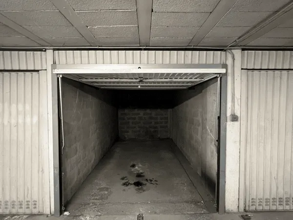 Parking 11 m²