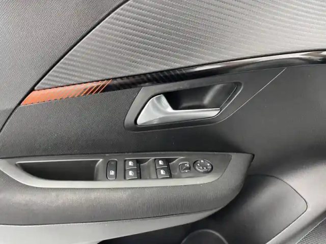 Peugeot 208 puretech 75 s&amp;s bvm5 — photo 2