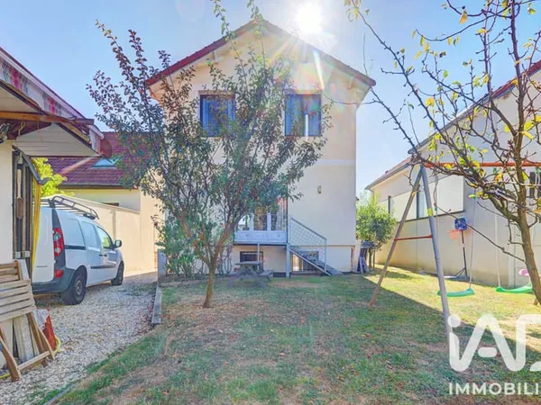 Maison 5 pièces 140 m²