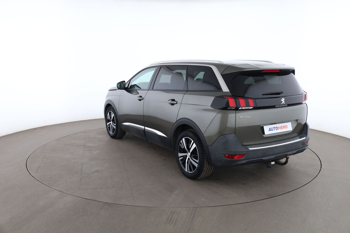 Peugeot 5008 1.5 Blue-HDi Allure — photo 3