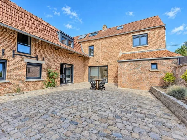 Ferme 5 pièces 190 m²