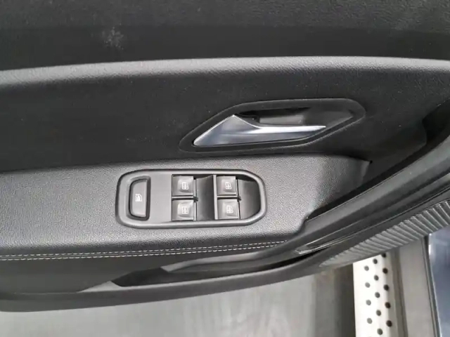 Dacia Duster tce 150 fap 4x2 edc — photo 29