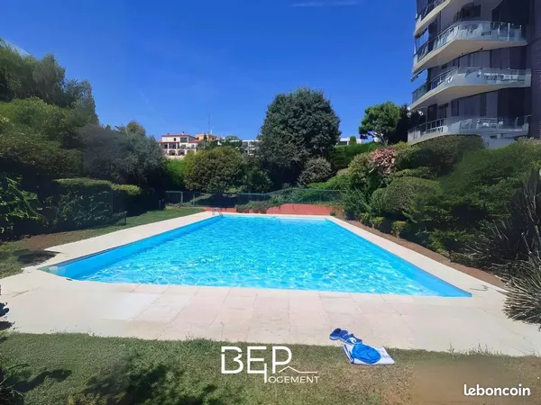 Studio 1 pièce 31 m²