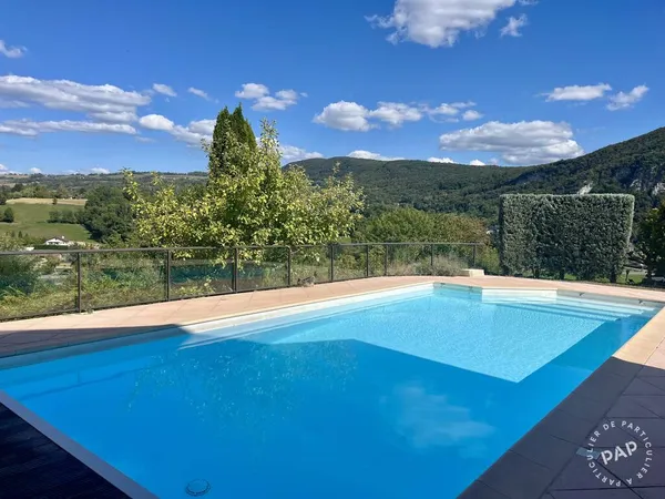 Maison 5 pièces 180 m²