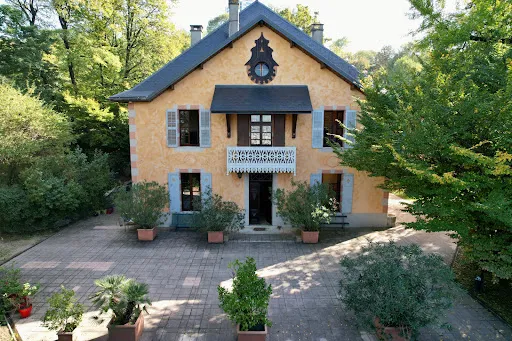 Propriété 8 pièces 270 m²