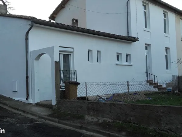Loue maison individuelle a Espéraza cité Sarraut