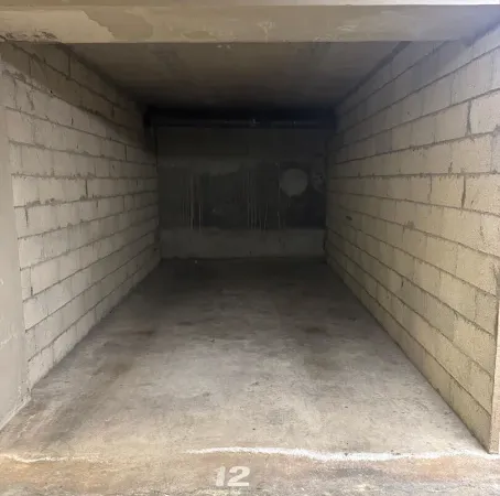 Parking 10 m²