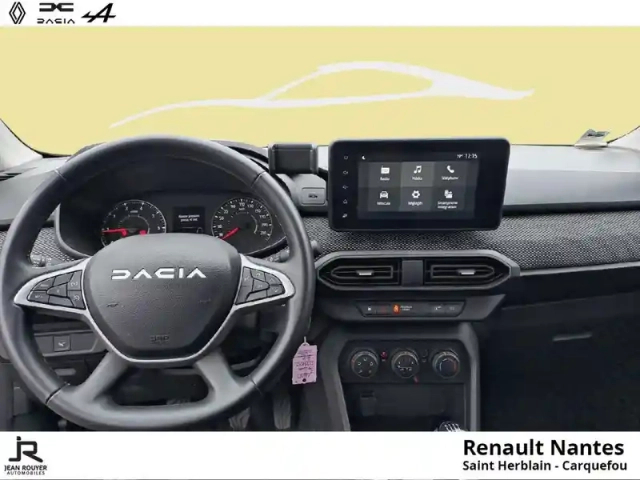 Dacia Sandero 1.0 tce 90ch stepway expression — photo 44