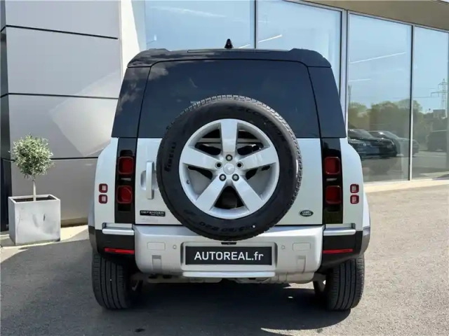 Land Rover Defender 110 d240 bva8 — photo 6
