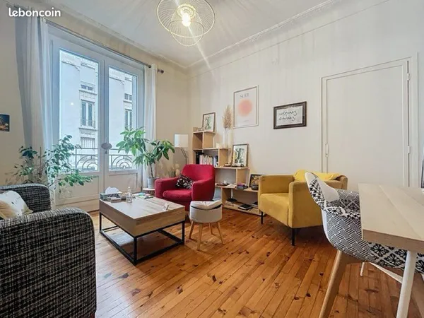 T3 70 m² avec 2 balcons - Charme de l'ancien - Parc Paul-Mistral