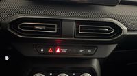 Dacia Jogger 1.0 TCe 110ch Extreme 5 places — photo 26