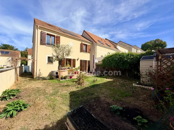 Maison BBC datant de 2012 avec 3 chambres