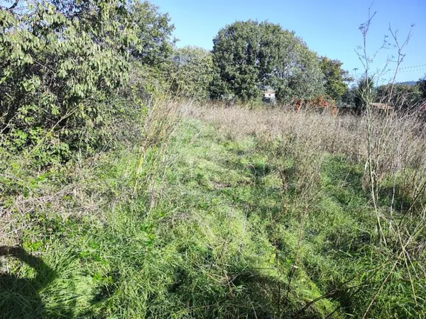 Terrain 1100 m²