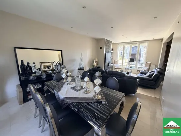Maison 8 pièces 190 m²