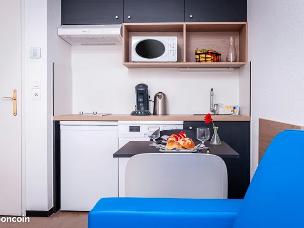 T2 meublé tout équipé - Chambre séparée - Grenoble Europole - Gare à 5 min