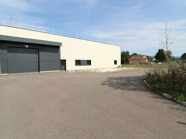 Batiment d'activite neuf